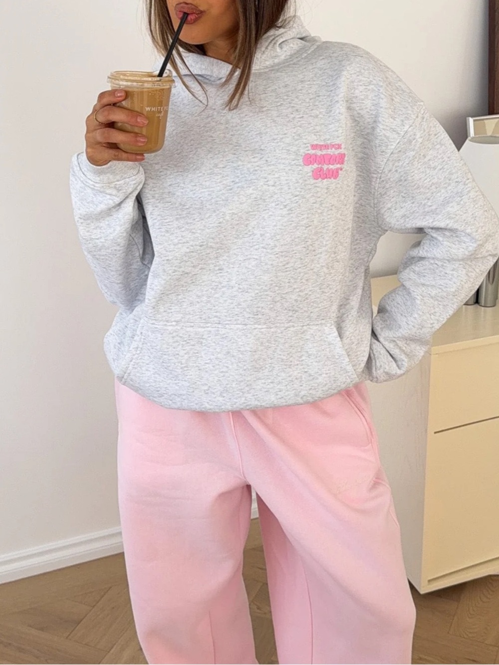White Fox Comfort Club Oversized Hoodie Oversized Hoodie in Gray & Pink Size